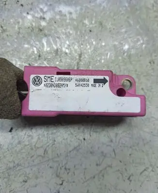 Seat Ibiza II (6k) Airbag deployment crash/impact sensor 1J0909606P