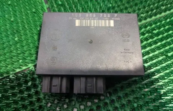 Volkswagen Golf IV Comfort/convenience module 1C0959799F 5DK00821450