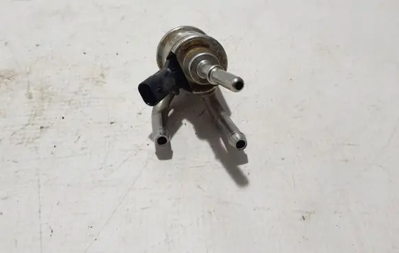 Mercedes-Benz C W206 AdBlue injector A0004905300