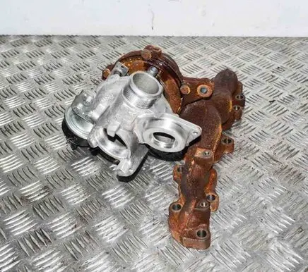 Audi Q3 8U Turbo 04L253010B
