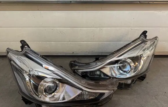 Toyota Prius+ (ZVW40) Headlight/headlamp 47-68