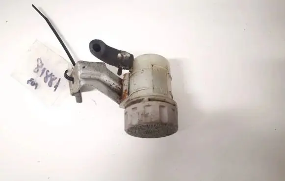 Brake fluid reservoir