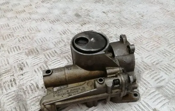 Peugeot 207 Oil pump v7576012 000083 080611