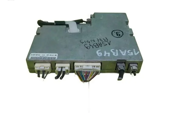 Toyota Avensis T270 Central body control module 868400YY040
