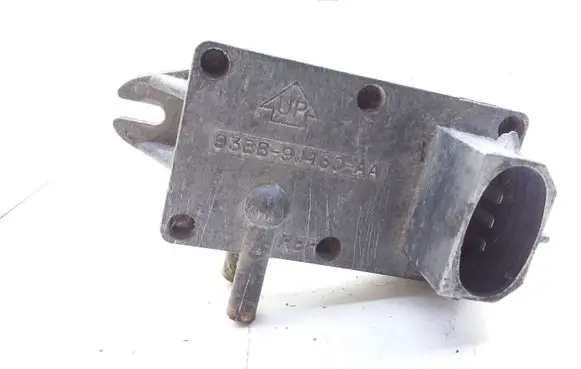 Ford Mondeo MK I Air pressure sensor 93BB9J460AA