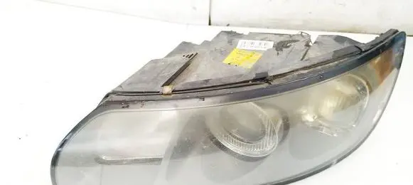 Volvo V50 Headlight/headlamp 30698885 0301198203