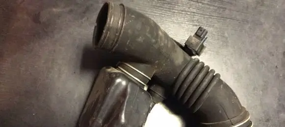 Intake resonator