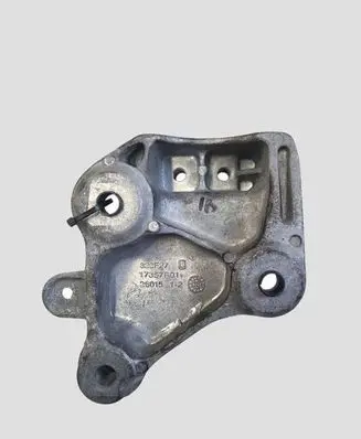 Peugeot 308 Engine mounting bracket 9807960580