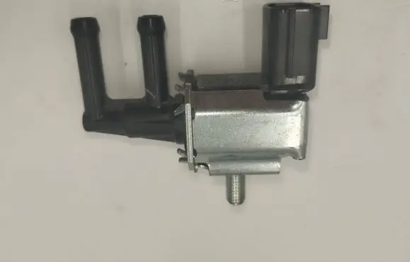Nissan Note (E12) Turbo solenoid valve K5T48474