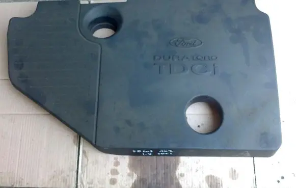 Ford Focus Engine cover (trim)