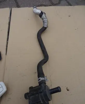 Ford Focus Electric auxiliary coolant/water pump 515452050