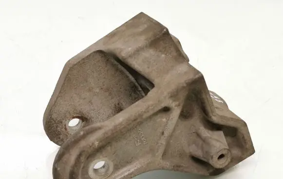 Mitsubishi Lancer X Gearbox mounting bracket 701330