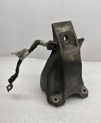 BMW X6 E71 Engine mounting bracket 6780143