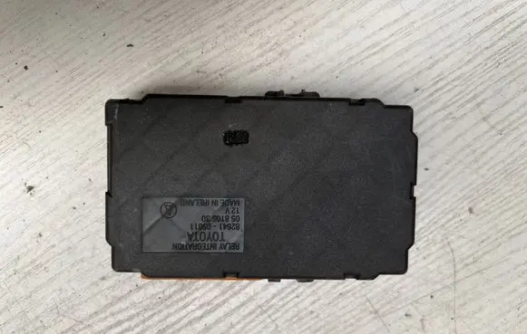 Toyota Avensis T220 Other control units/modules 8264105011 05810530