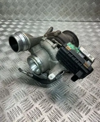BMW 5 F10 F11 Turbo 7799758