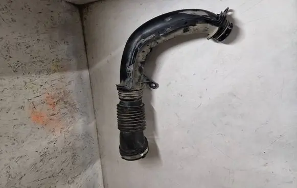 Toyota Proace Turbo air intake inlet pipe/hose 1440012080