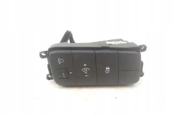 Hyundai i10 Tailgate/trunk/boot open switch 