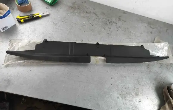 Renault Master III Intercooler air guide/duct channel 8200029326