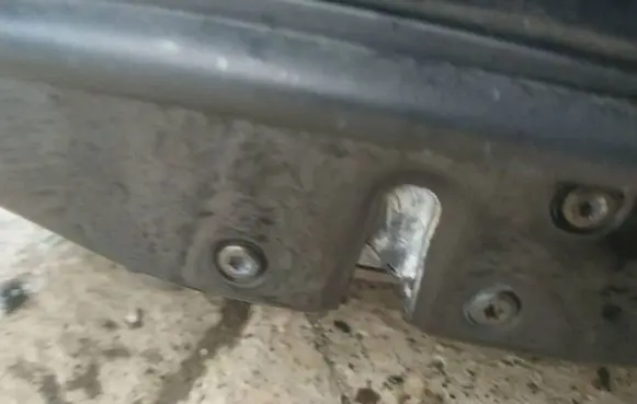 KIA Sportage Front door lock