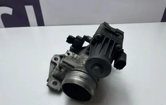 Volvo XC60 EGR valve 70261300