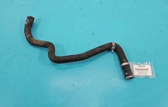 Engine coolant pipe/hose