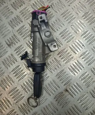 Audi A4 S4 B6 8E 8H Ignition lock 4B0905851G