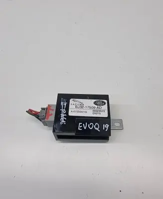 Land Rover Evoque II Window wiper interval relay BJ3217509AD