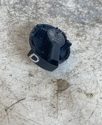 Audi A4 S4 B9 Airbag deployment crash/impact sensor 4m0955557a