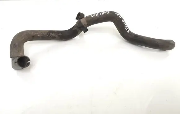 Ford Focus Water drain line hose AV6118K471AB