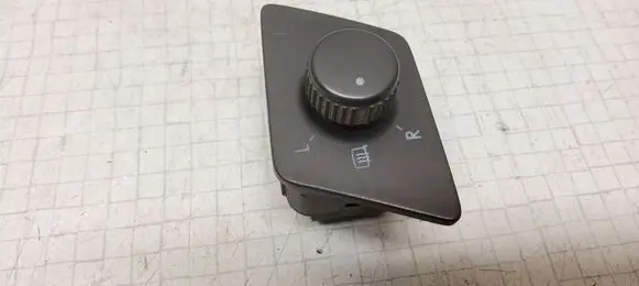 Volkswagen Polo Wing mirror switch