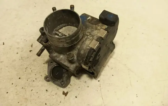 Audi A4 S4 B6 8E 8H Throttle valve 06d133062