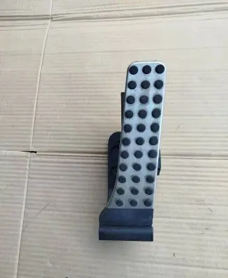 Mercedes-Benz S W222 Accelerator throttle pedal A2223001100