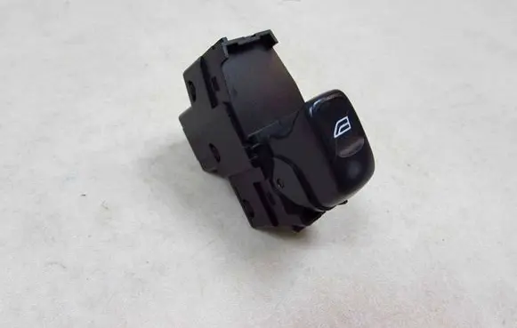 Volvo XC70 Electric window control switch 30658696 52129