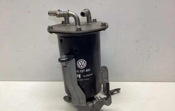 Volkswagen Touareg II Fuel filter housing 7P6127401