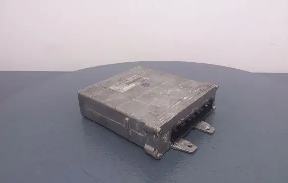 Audi A4 S4 B5 8D Engine control unit/module ECU 8D0907557BX
