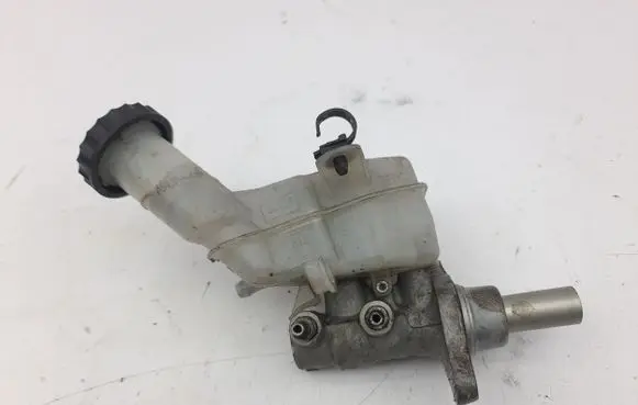 Mitsubishi Outlander Master brake cylinder