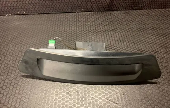 Volvo C70 Third/center stoplight 8600343 10H888