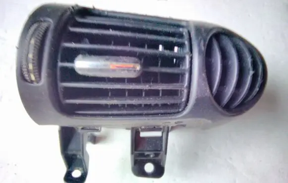 Mercedes-Benz C AMG W203 Dashboard side air vent grill/cover trim A2038300654 A20383028549116 5485010