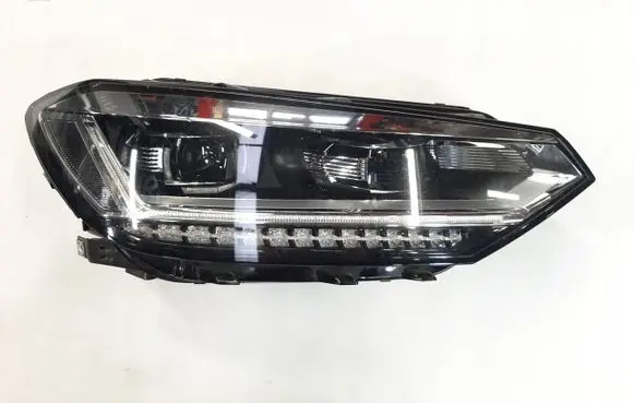 Volkswagen Touran III Headlight/headlamp 5TB941082A