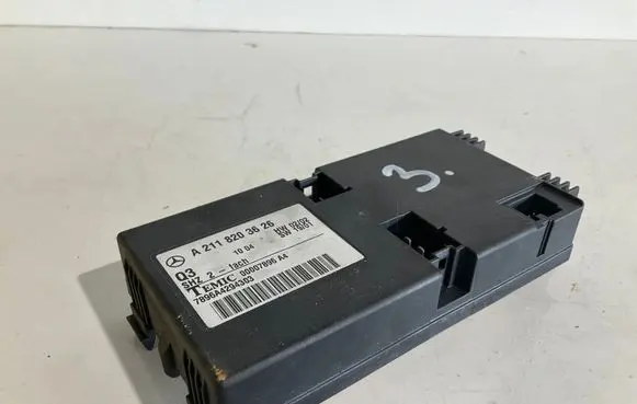 Mercedes-Benz E W211 Seat control module A2118203626 2118203626