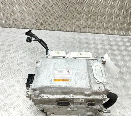Lexus IS III XE30 Voltage converter inverter G920030132 2321001240