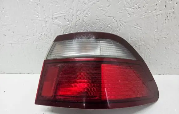 Mazda 626 Rear/tail lights 22061827