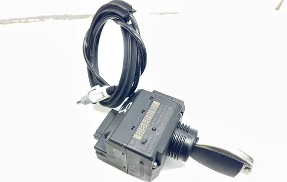 Mercedes-Benz CLK A209 C209 Ignition lock 2095450908