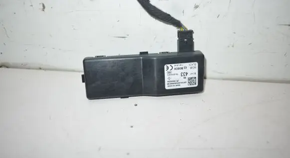 Opel Mokka Door central lock control unit/module 13503204 P13503204
