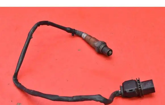 Volkswagen PASSAT B6 Lambda probe sensor 03L906262B