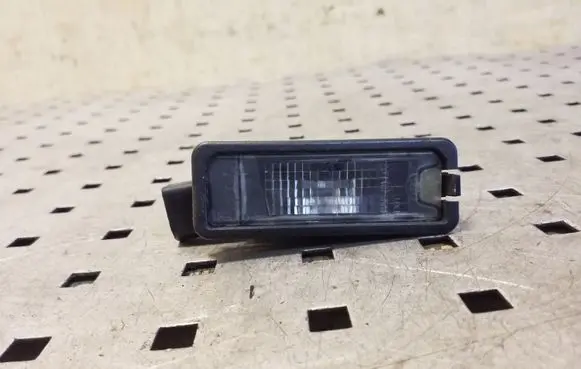 Volkswagen Golf VI Number plate light 1K8943021