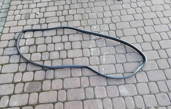 Toyota Highlander XU70 Front door rubber seal 