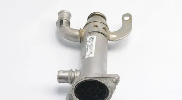 Volvo V50 EGR valve cooler 8653691