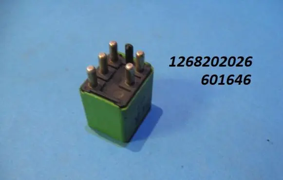 Mercedes-Benz E W124 Light washer relay 1268202026 601646