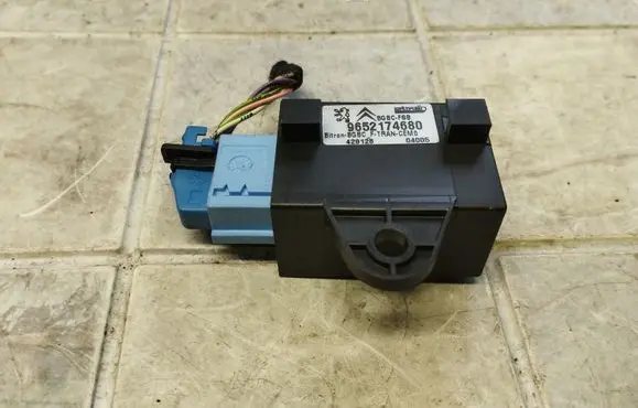 Peugeot 407 Other relay 9652174680